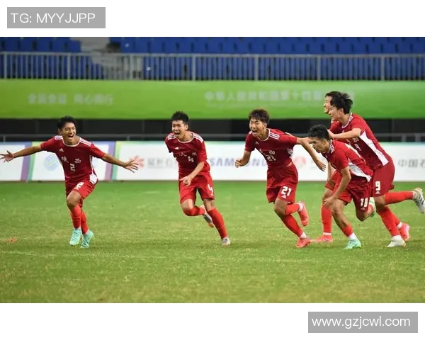 重庆足球队在全运会积分榜上以64分稳居第一名展现强劲实力